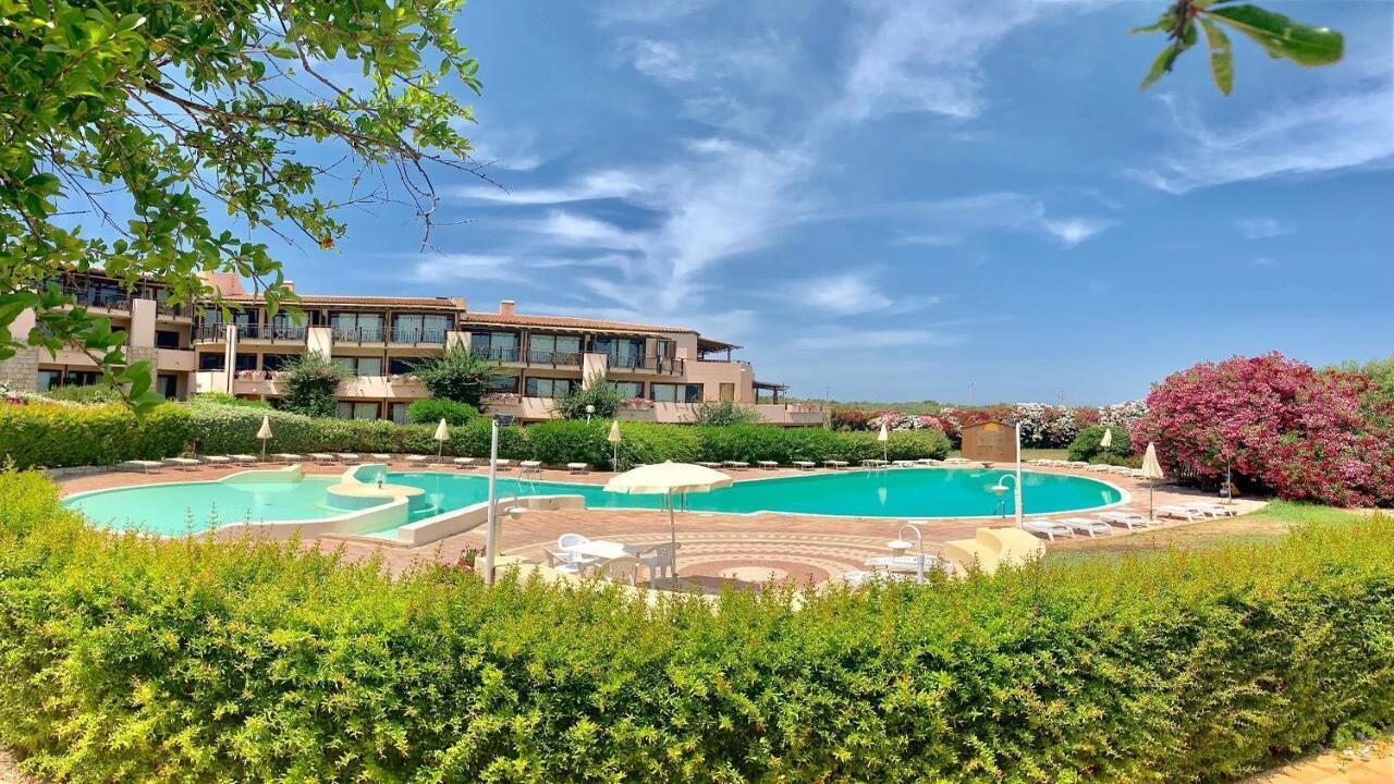 Sporting Hotel Tanca Manna 4* - Почивка в тюркоазена Сардиния - полет от София