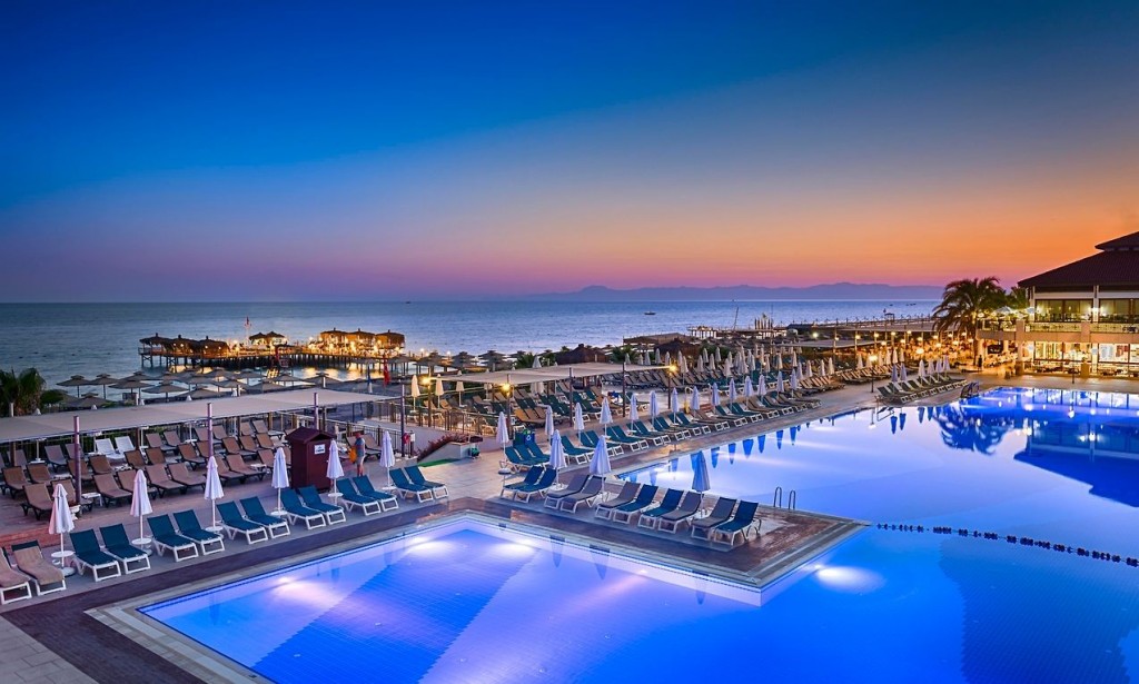 Почивка в Анталия с чартър от София CLUB NENA 5* 