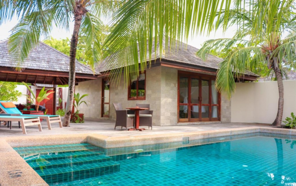 Нова Година - Почивка на Малдиви с чартър от София KUREDU ISLAND RESORT & SPA 
